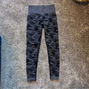 Gymshark Adapt Camo Seamless Leggings SIze Small